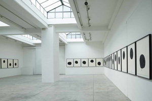 Richard Serra, 40 BALLS | Cardi Gallery | Milano, Corso di Porta Nuova, 38 - 20121 Milano